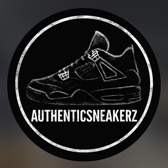 authnticsnkrz42